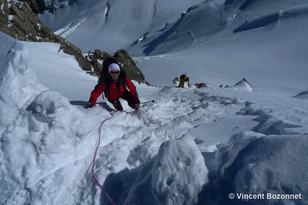 Cordée en montagne : la transformation repose sur la confiance, la préparation et la solidarité
